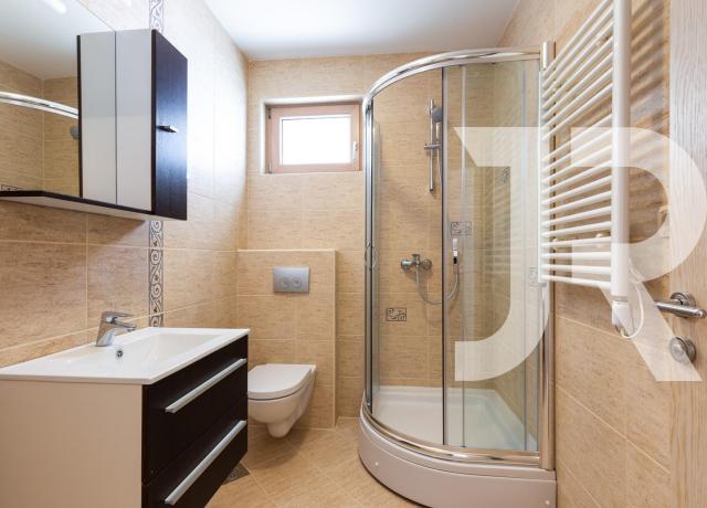 Фото недвижимости 1 - Квартира 52 м² с видом на море и двумя террасами в Бечичи Фото 1 - Квартира 52 м² с видом на море и двумя террасами в Бечичи